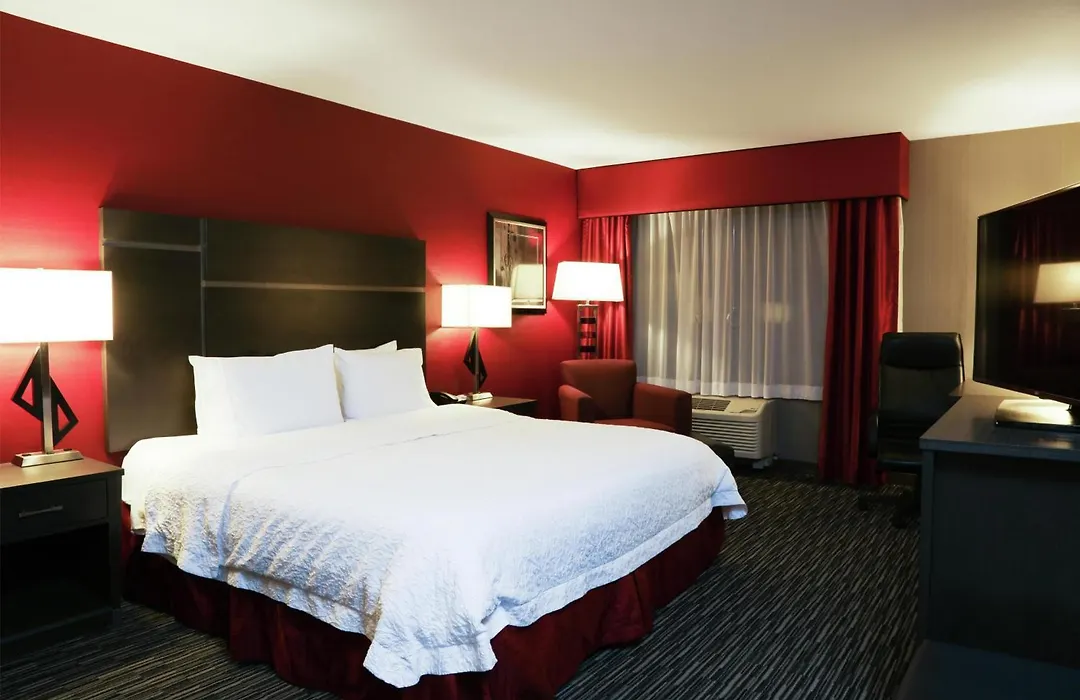 Hampton Inn & Suites Temecula-1